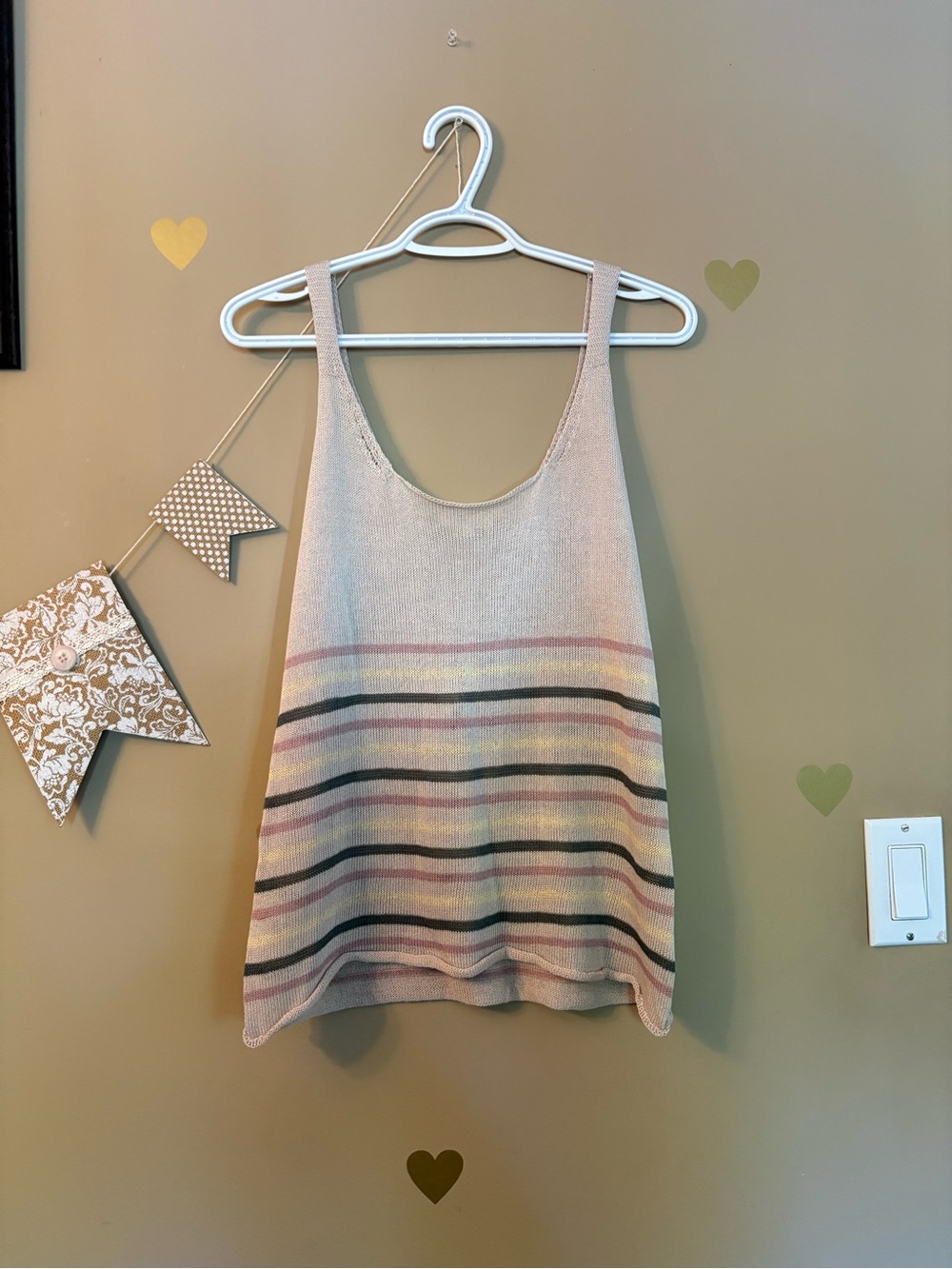 NWT Mystree Striped Lightweight Knit Tank Top Beige Pastel Size L - Picture 2 of 10